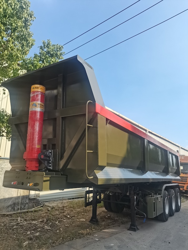 Heavy Duty 3-axlar U-formad dumper semitrailers med FUWA Axle Hyva Hydraulsystem